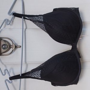 VICTORIA'S SECRET Molded Cup Lace Bra Sz 36D